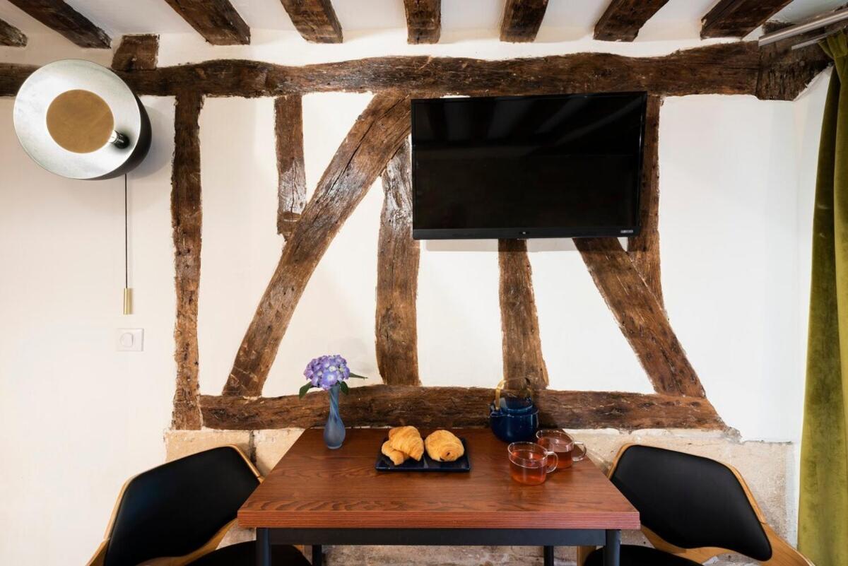 Appartement Charming - Marais Quarter - 6p - 2bdr - Center Of Parijs
