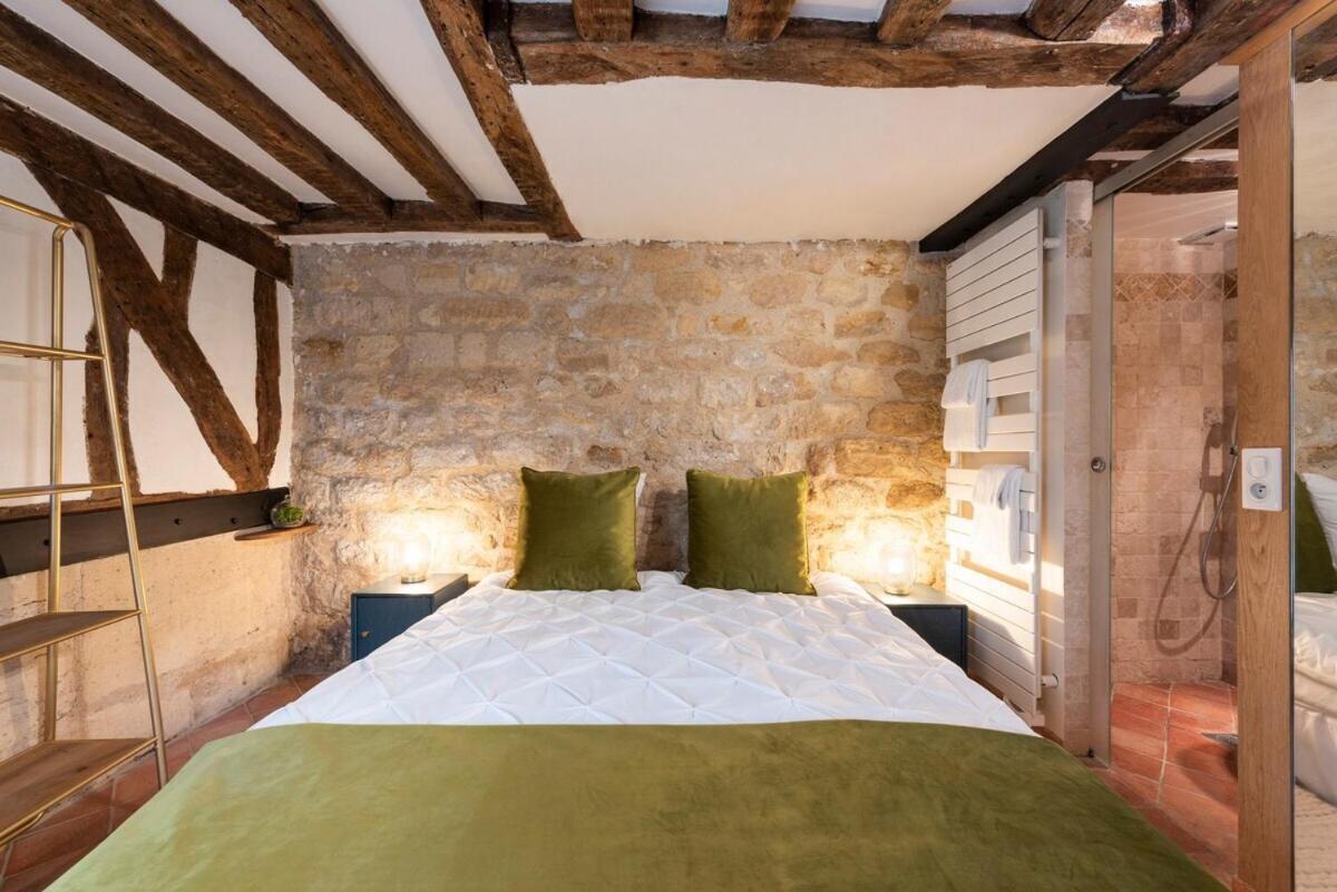 Charming - Marais Quarter - 6p - 2bdr - Center Of Parijs